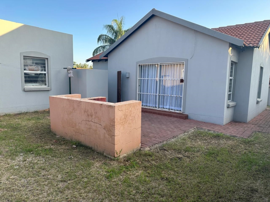 2 Bedroom Property for Sale in Brits North West